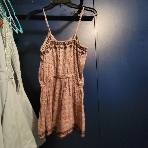 Burgundy romper - Picture 4 of 5